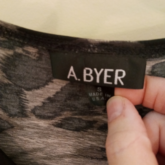 A. Byer v-neck top - Picture 2 of 3